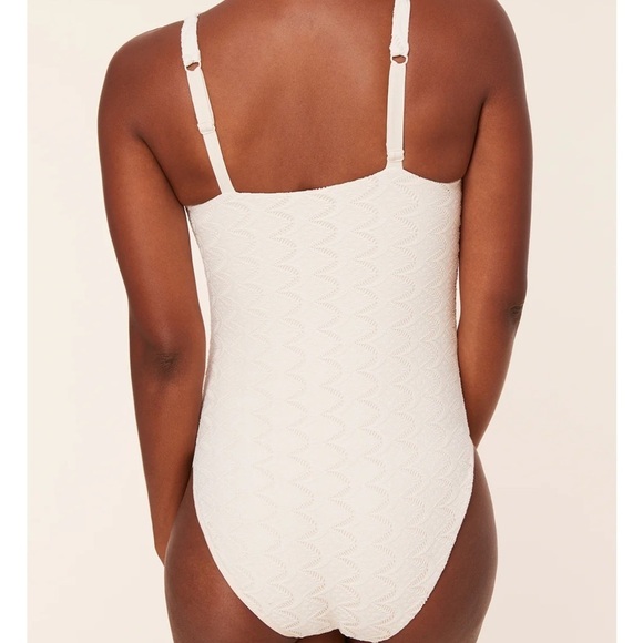 Andie The Macao One Piece Swimsuit Gardenia size L NWT - Picture 2 of 9